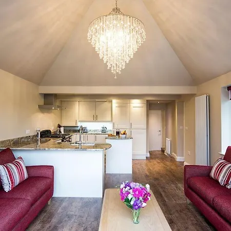 River Cottage, Luxurious With Garden Overlooking The River Greta بيت للعطل