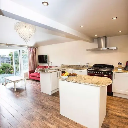 River Cottage, Luxurious With Garden Overlooking The River Greta *