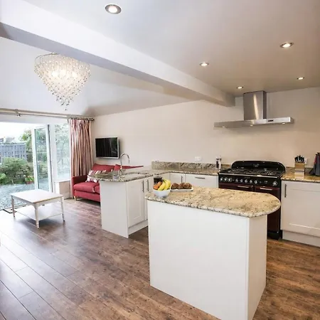 River Cottage, Luxurious With Garden Overlooking The River Greta * Keswick (Cumbria)