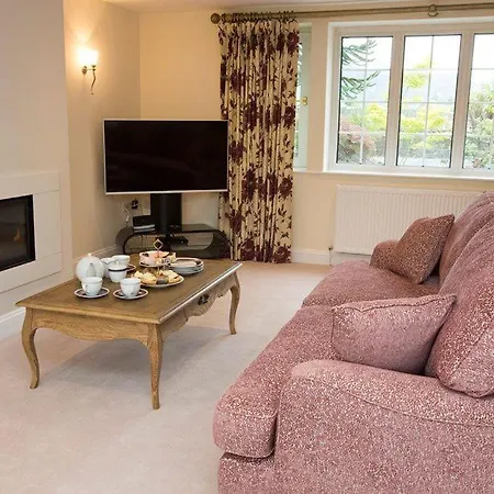River Cottage, Luxurious With Garden Overlooking The River Greta * Keswick (Cumbria)